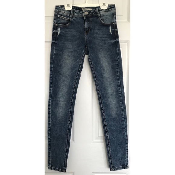 EightyTwo Denim Acid Wash Skinny Ankle Jeans Size 5 Pockets Dark Blue Distressed - Picture 1 of 16